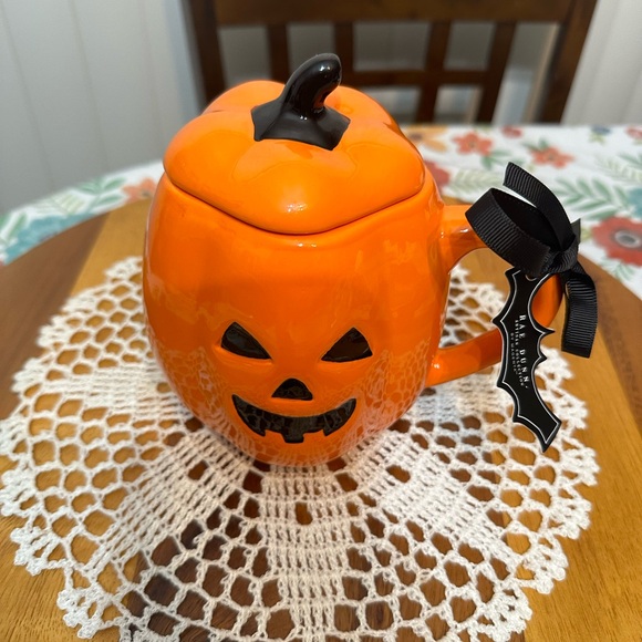 Halloween ceramic pumpkin mug with lid - Picture 3 of 10
